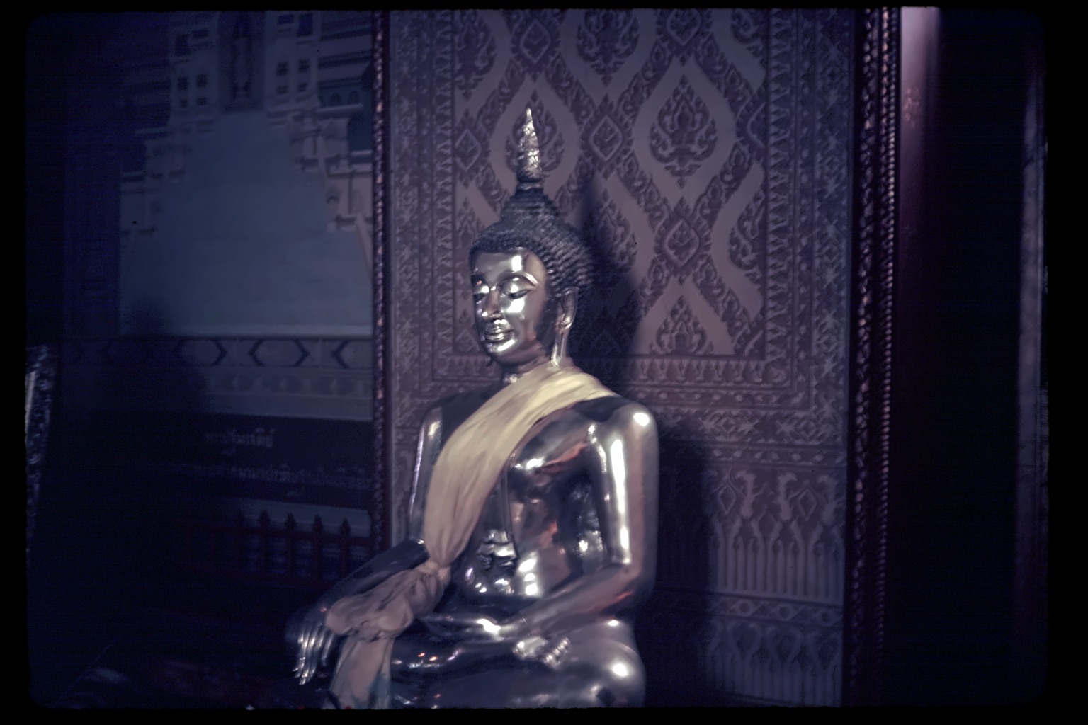 Seated Buddha, shrine alcove