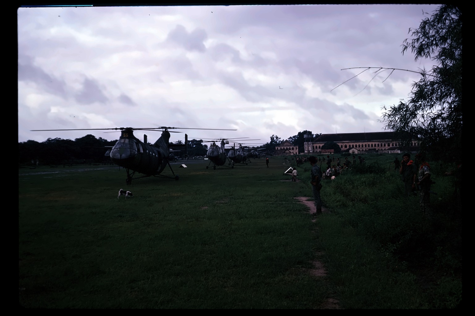 H-21 spectators